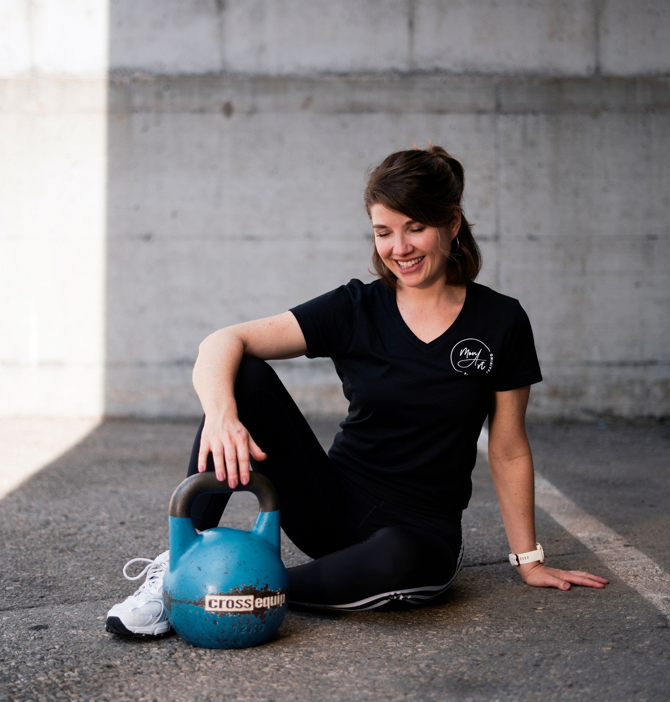 MonArt Training unterstützt Menschen dabei, sich körperlich sowie mental stark zu fühlen – und diese Stärke auszustrahlen. Durch effizientes Personal Training und gezielte Ernährungsberatung lassen sich Stress abbauen, Fett reduzieren, Muskeln aufbauen und sichtbare Ergebnisse erzielen. Ramona Bützer in Hochdorf, Luzern.